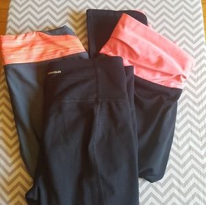 Under armour Capri Leggings lot